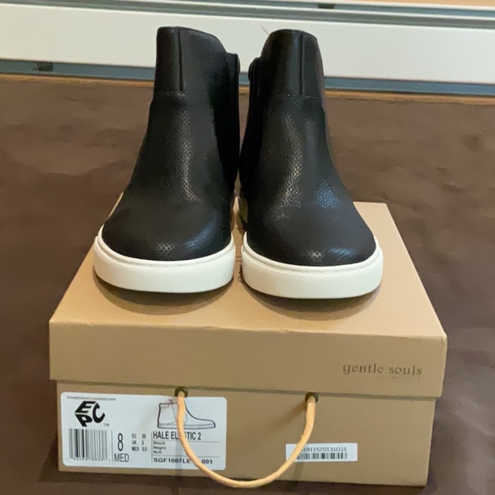 Gentle Souls Black Leather Sneakers